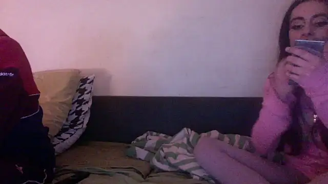 chiara-mario online show from 04-15-26, 07:58