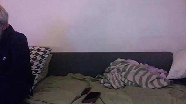 chiara-mario online show from 04-18-26, 08:42