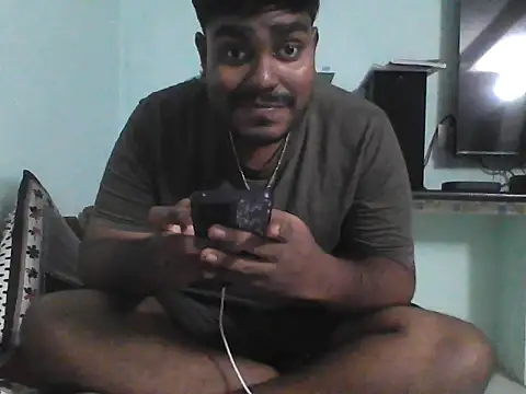 Foxboy65 online show from 05-05-26, 07:22