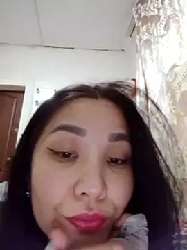 HollyXMolly online show from 03-09-26, 04:11