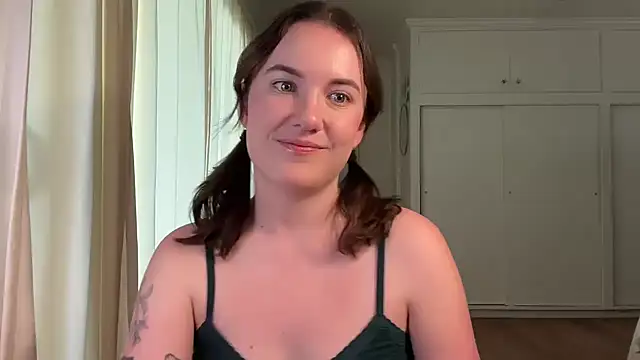 Snapshot of summerxo chatting on 04-24-26, 12:57 summerxo online show from 04-24-26, 12:57