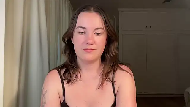 Snapshot of summerxo chatting on 05-27-26, 02:30 summerxo online show from 05-27-26, 02:30
