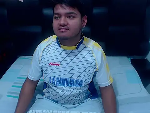 XNoahDeepThroatX online show from 03-29-26, 04:45