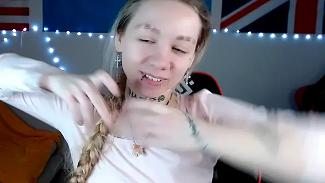 Nica Kawaii online show from 03-19-26, 06:06