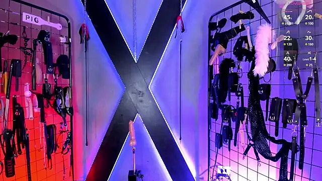 Cinthia Iris BDSM online show from 06-23-26, 03:37