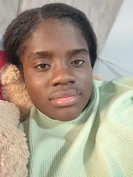 YourLiaa  online show from 03-26-26, 12:06