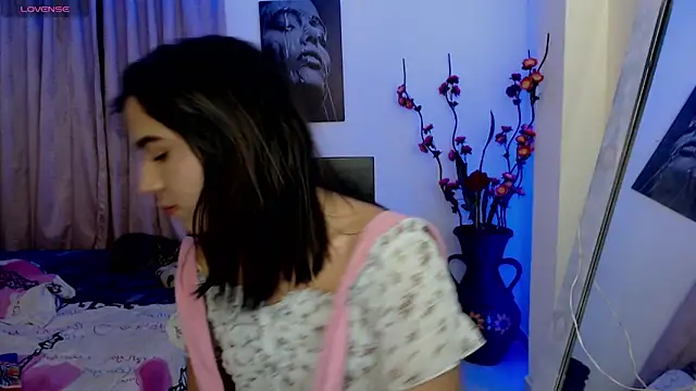 Candyy doll   online show from 03-09-26, 08:18