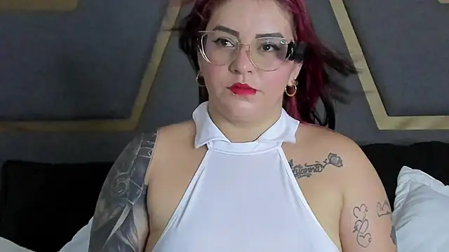 juana valkiria online show from 07-18-26, 03:33