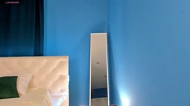 Snapshot of Xenia_paradise chatting on 04-11-26, 12:37 Xenia paradise online show from 04-11-26, 12:37