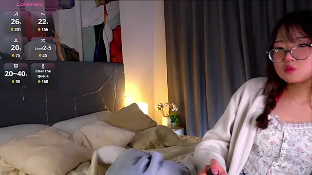 NelleMihalko online show from 04-18-26, 11:47