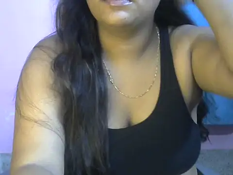 QUEEN-OF-QUEEN online show from 07-19-26, 06:55