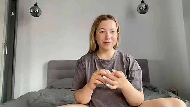 alyrasun online show from 07-18-26, 09:35