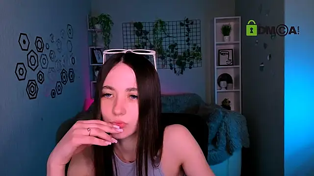 bella dorn online show from 05-05-26, 12:24