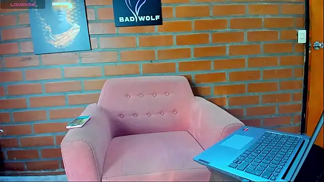 Badwolf818  online show from 04-22-26, 12:18