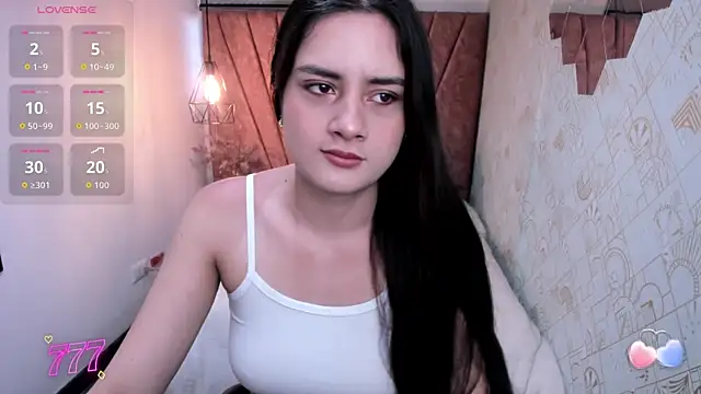 Snapshot of Zoe__Taylor__ chatting on 05-18-26, 11:49 Zoe Taylor online show from 05-18-26, 11:49