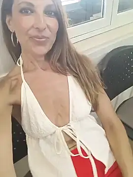 Snapshot of ChiaraFerraro chatting on 06-19-26, 10:41 ChiaraFerraro online show from 06-19-26, 10:41