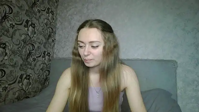 Snapshot of MysticGlimmer chatting on 04-02-26, 01:42 MysticGlimmer online show from 04-02-26, 01:42