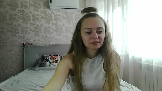 Snapshot of MysticGlimmer chatting on 04-20-26, 11:24 MysticGlimmer online show from 04-20-26, 11:24