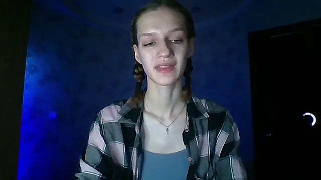 Chrissy Joyful online show from 04-11-26, 04:39