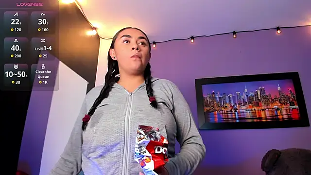 Lucyy tits online show from 06-17-26, 12:29