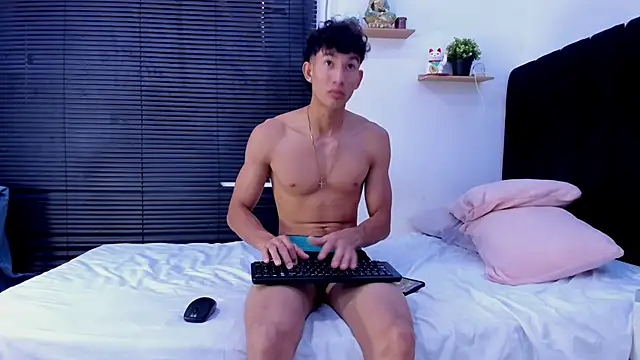 Snapshot of angel_boy02 chatting on 05-23-26, 10:47 angel boy02 online show from 05-23-26, 10:47
