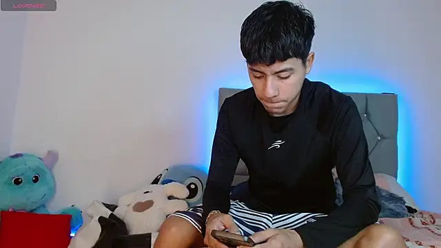 Sebas fire4 online show from 04-25-26, 07:55