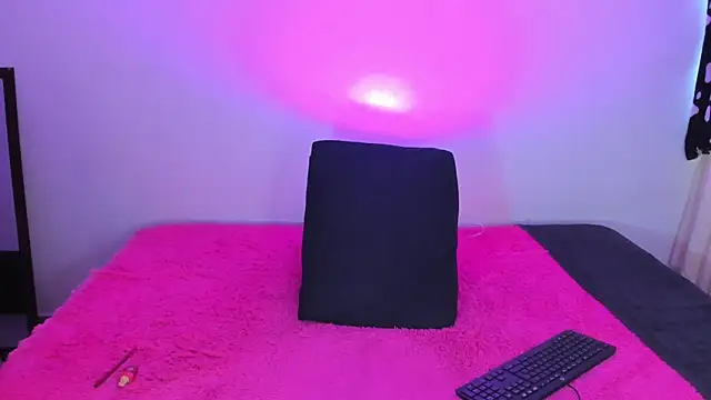 NatyVelt online show from 04-09-26, 04:23