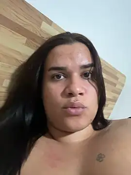 Snapshot of Gabrielaparaiso chatting on 04-23-26, 01:29 Gabrielaparaiso online show from 04-23-26, 01:29