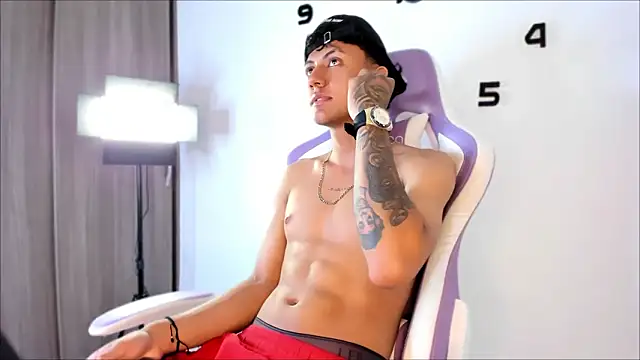 dominik jackson  online show from 03-06-26, 02:30