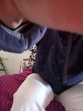 ManuelaX online show from 01-19-26, 08:51