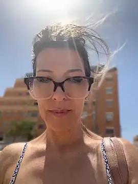 ManuelaX online show from 06-13-26, 10:35