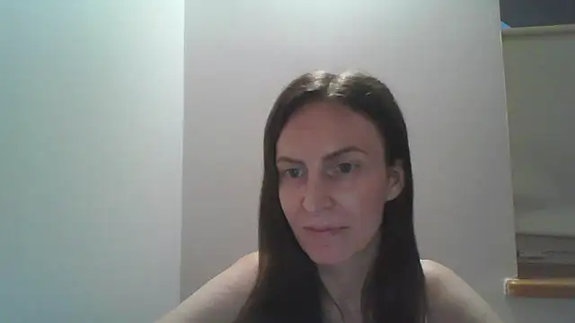 Snapshot of AnnaTight chatting on 06-19-26, 07:28 AnnaTight online show from 06-19-26, 07:28