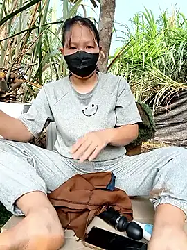 Tini-mimi online show from 04-17-26, 12:57