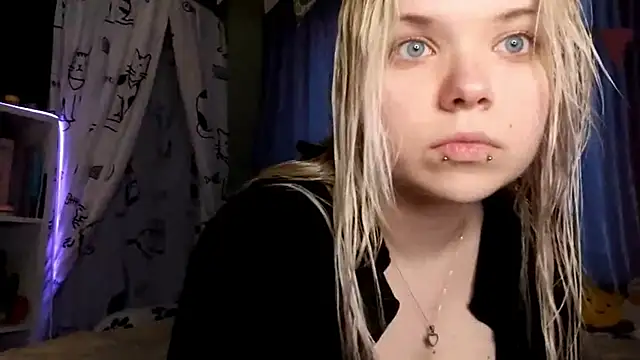 AnimeGirl67 online show from 03-25-26, 04:24