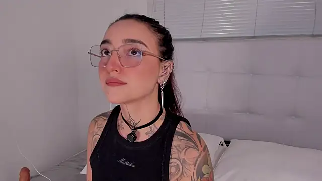 Emily Rousess online show from 07-03-26, 11:22
