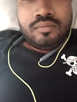 Snapshot of DjWaleBabu01 chatting on 04-25-26, 11:46 DjWaleBabu01 online show from 04-25-26, 11:46