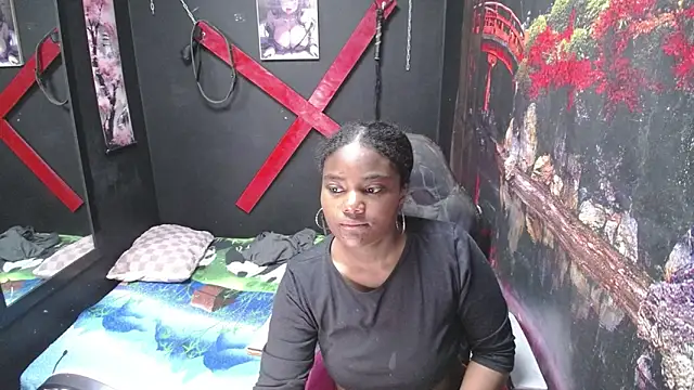 Snapshot of Candykss chatting on 04-11-26, 04:33 Candykss online show from 04-11-26, 04:33