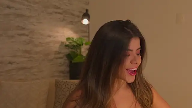 Julie Belle  online show from 04-19-26, 12:43