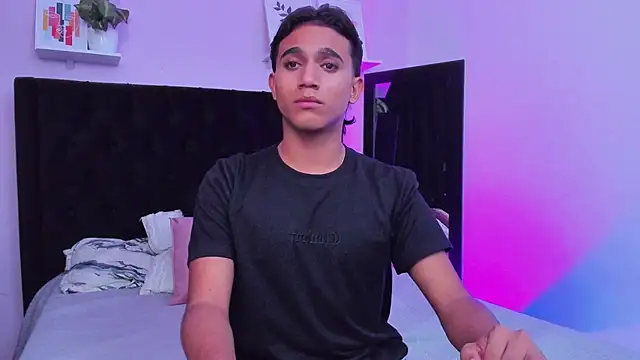 Morgan Bladee online show from 04-22-26, 05:43