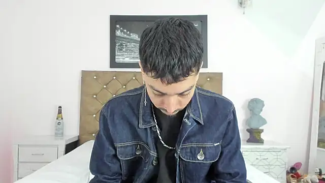 finn jackson online show from 04-22-26, 07:37