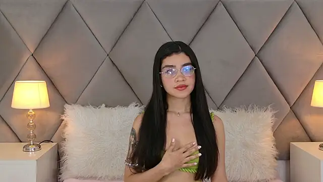 OliviaDiaz online show from 05-24-26, 12:04