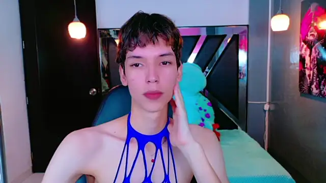 Snapshot of Stefany_PiInk chatting on 05-16-26, 12:37 Stefany PiInk online show from 05-16-26, 12:37