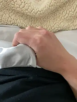 aoitai0 online show from 04-02-26, 01:42