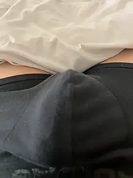 aoitai0 online show from 04-21-26, 02:23