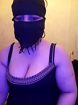 Snapshot of karamil69sxx chatting on 03-21-26, 06:55 karamil69sxx online show from 03-21-26, 06:55