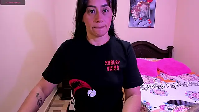 sara florez12 online show from 05-08-26, 10:53