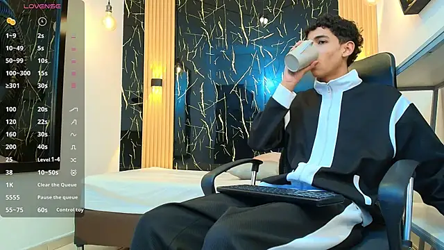 ValeriHot 1 online show from 04-05-26, 03:04