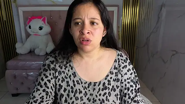 sara tellez s online show from 05-28-26, 03:15