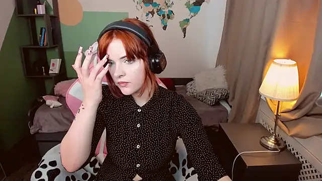 Snapshot of EsterTwilight chatting on 08-01-26, 03:44 EsterTwilight online show from 08-01-26, 03:44