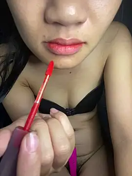 -Lilyn- online show from 07-21-26, 06:10